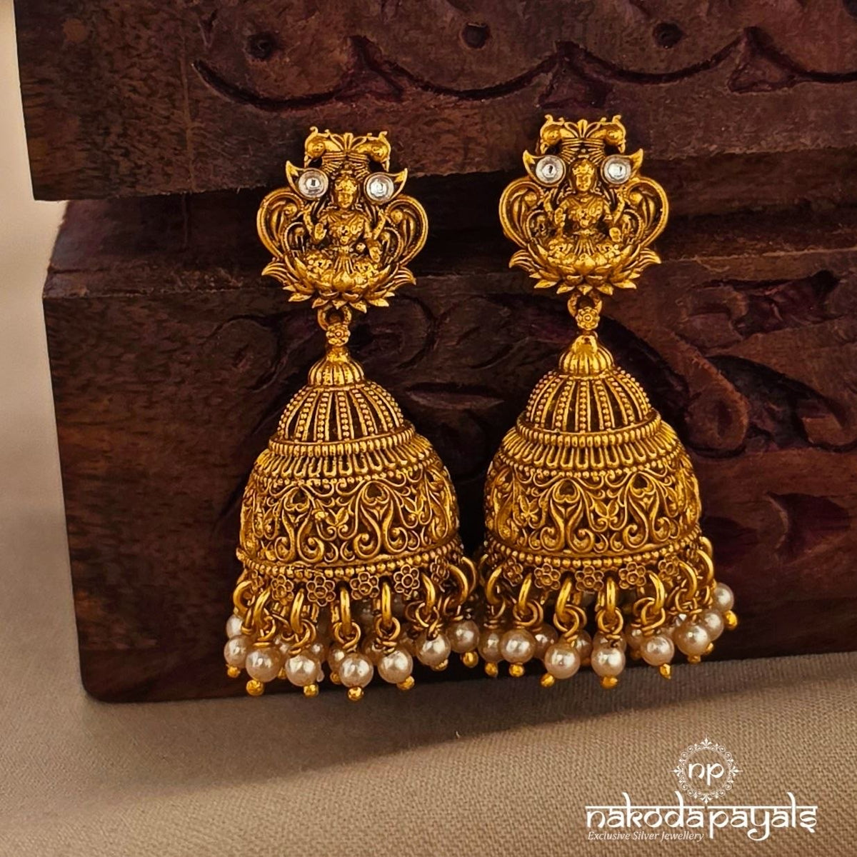 Lakshmi Temple Jhumka (Ge11351)