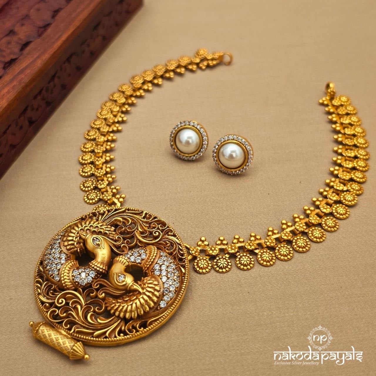 Moissanites Peacock Neckpiece With Earrings (Gn10316)
