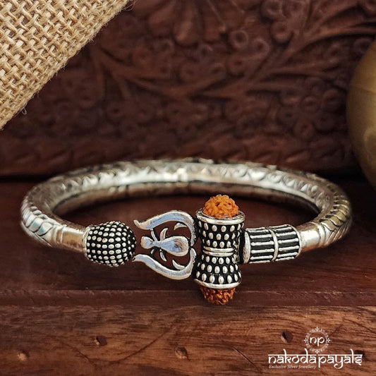 Trishul Kada (K6039)