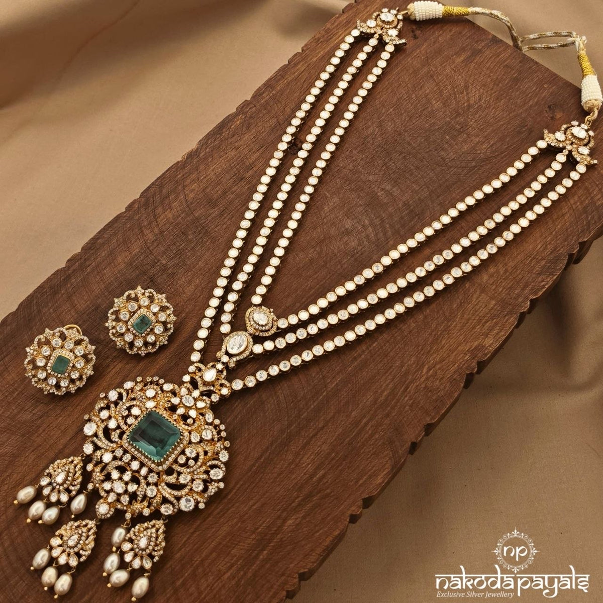 Emerald Layered Moissanite Neckpiece With Earrings (Gn11025)