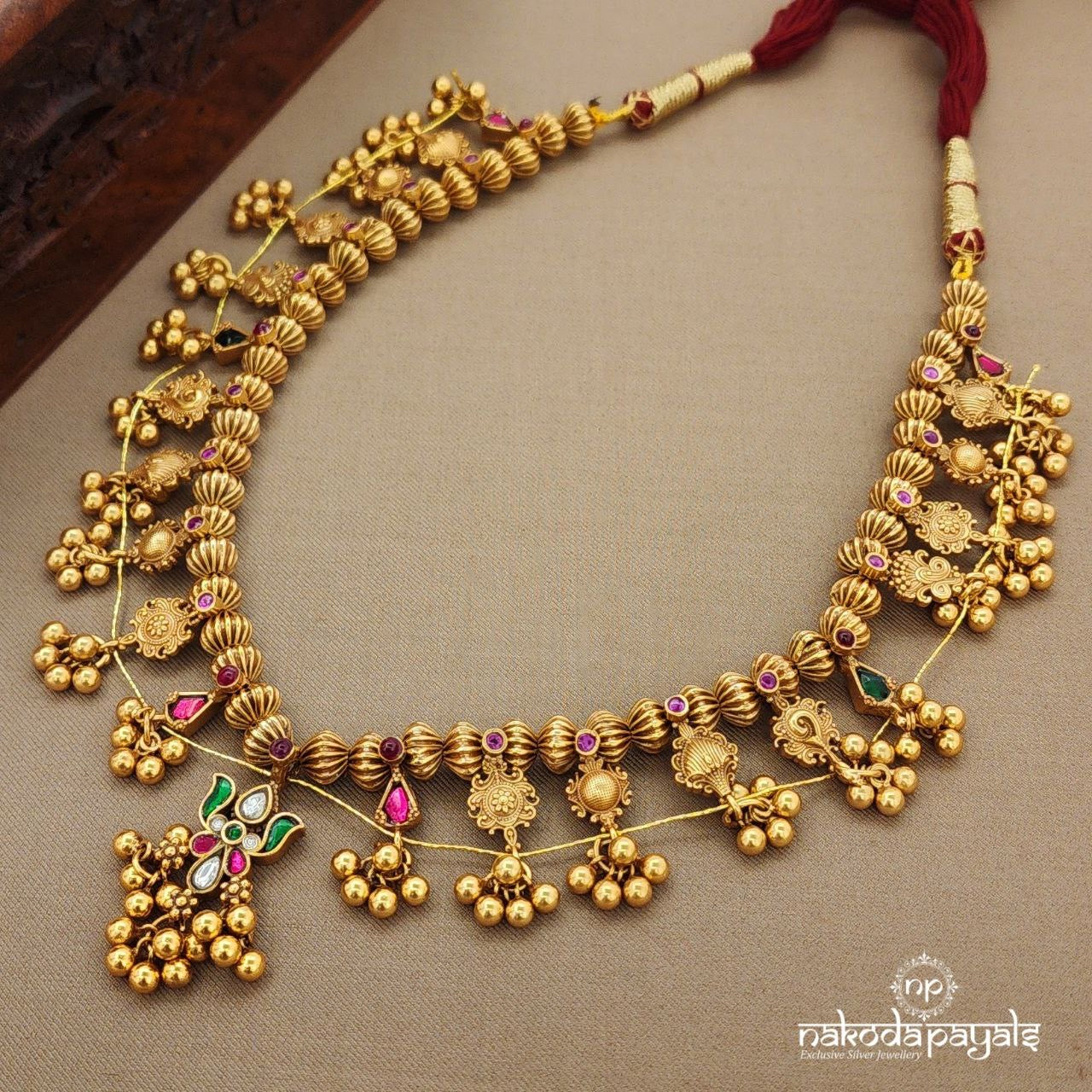 Traditional Ball Green Saaj Kundan Neckpiece (Gn9233)