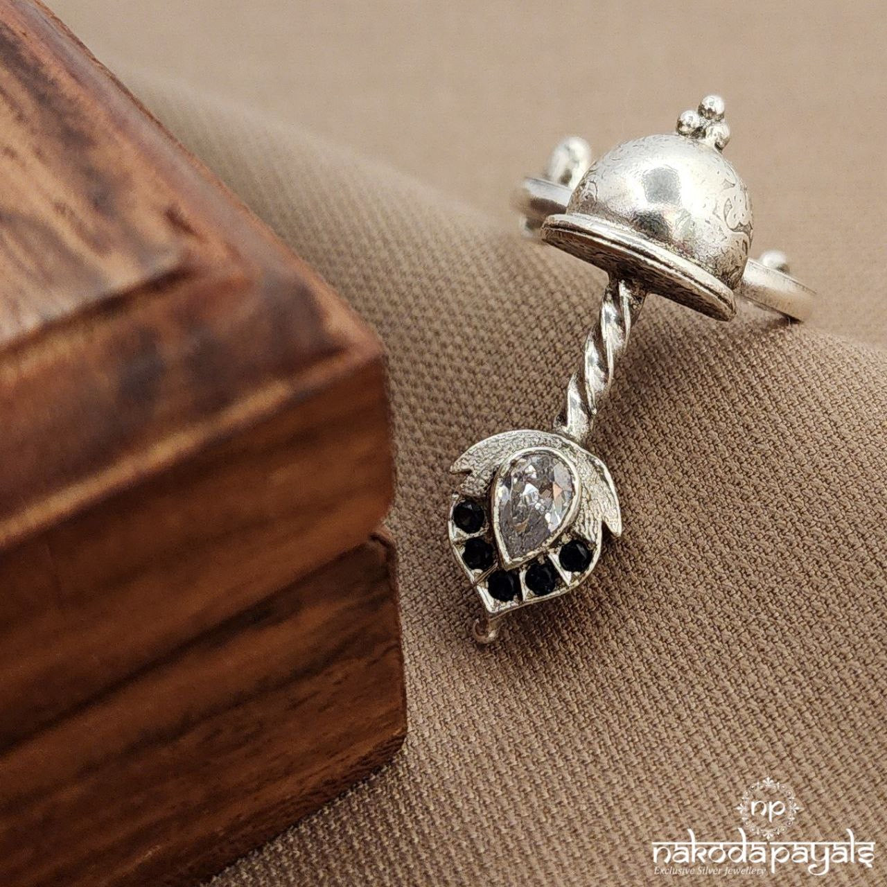 Divine Drop Finger Ring (F2834)