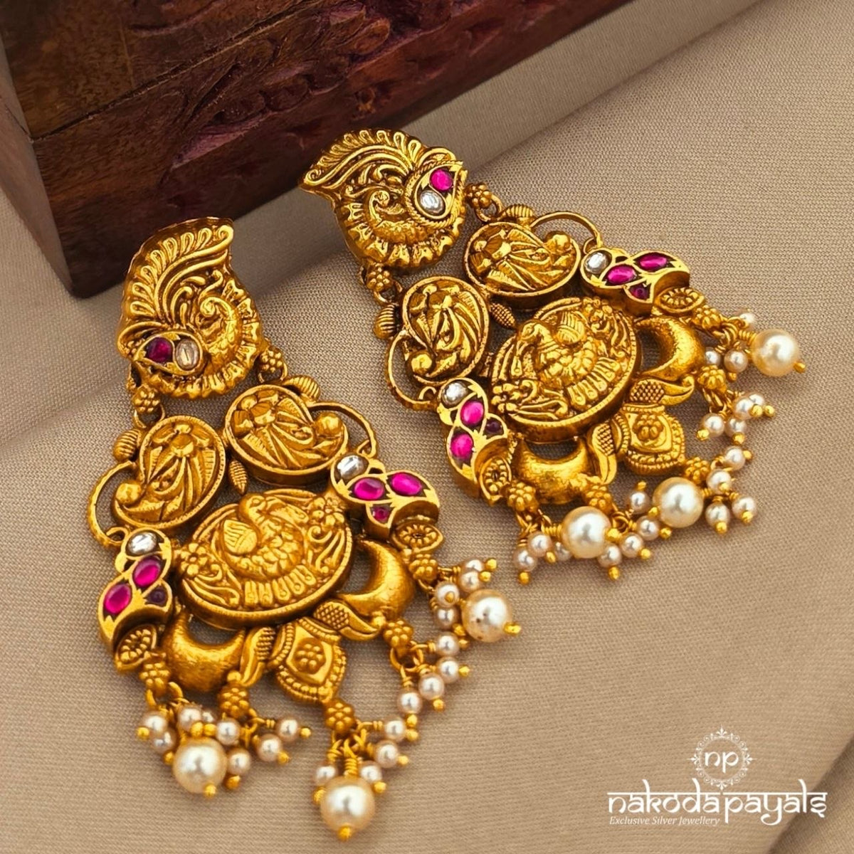 Stunning Peacock Earrings (Ge11243)