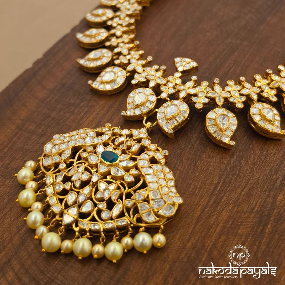 Stunning Mango Polki Neckpiece With Earrings (Gn11088)
