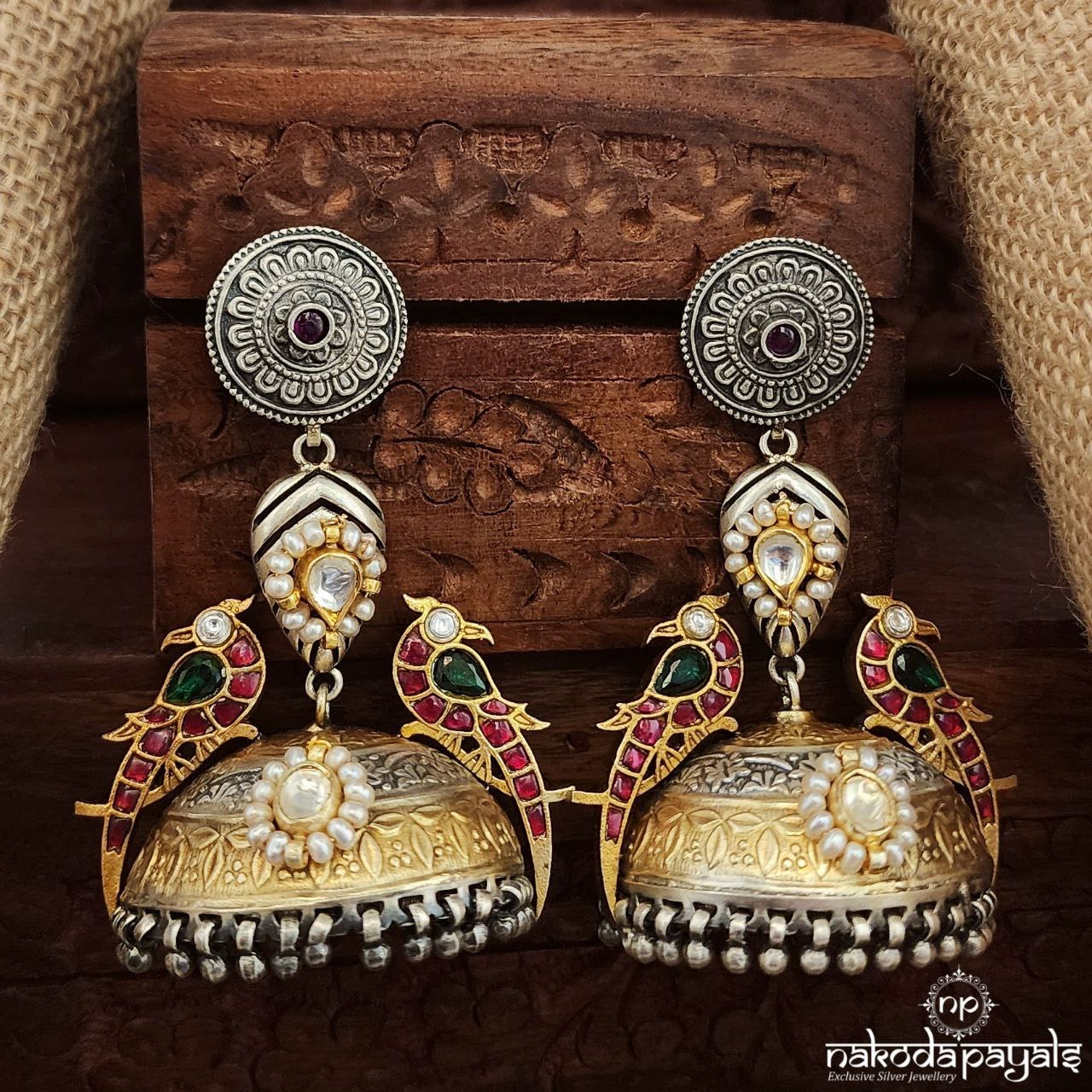 Twin Parrot Pearly Kundan Dual Tone Jhumka (Dt1366)