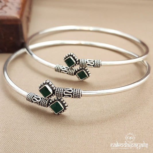 Cubical Green Cut Stone Ankle Kada Pair (A2311)