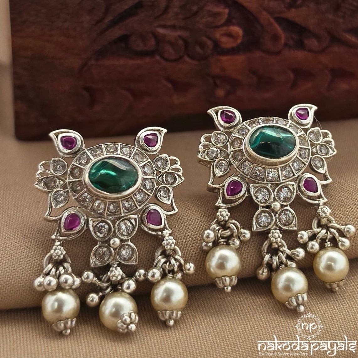 Exclusive Green Studs (S4235)