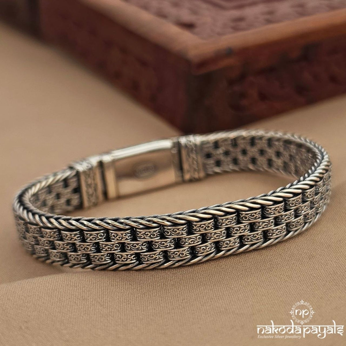Classic Men’s Bracelet (Mc1176)