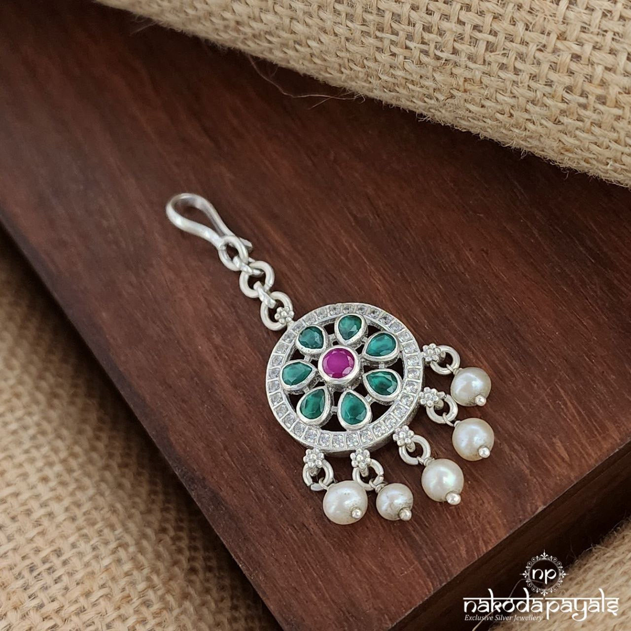 Green Pearl Drops Maang Tika (M0407)