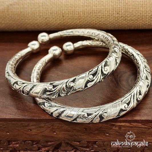 Floral Stripes Ankle Kada Pair (A2325)