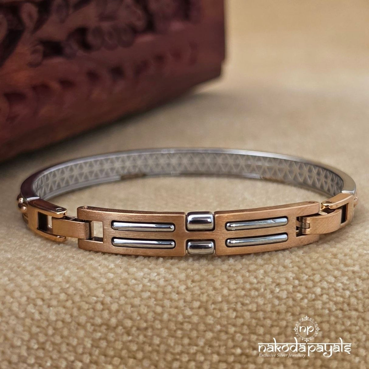 Linked Chain Men’s Kada (Mc1163)