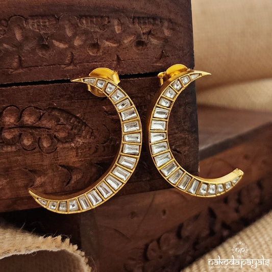 White Half Moon Kundan Earrings (Ge9555)