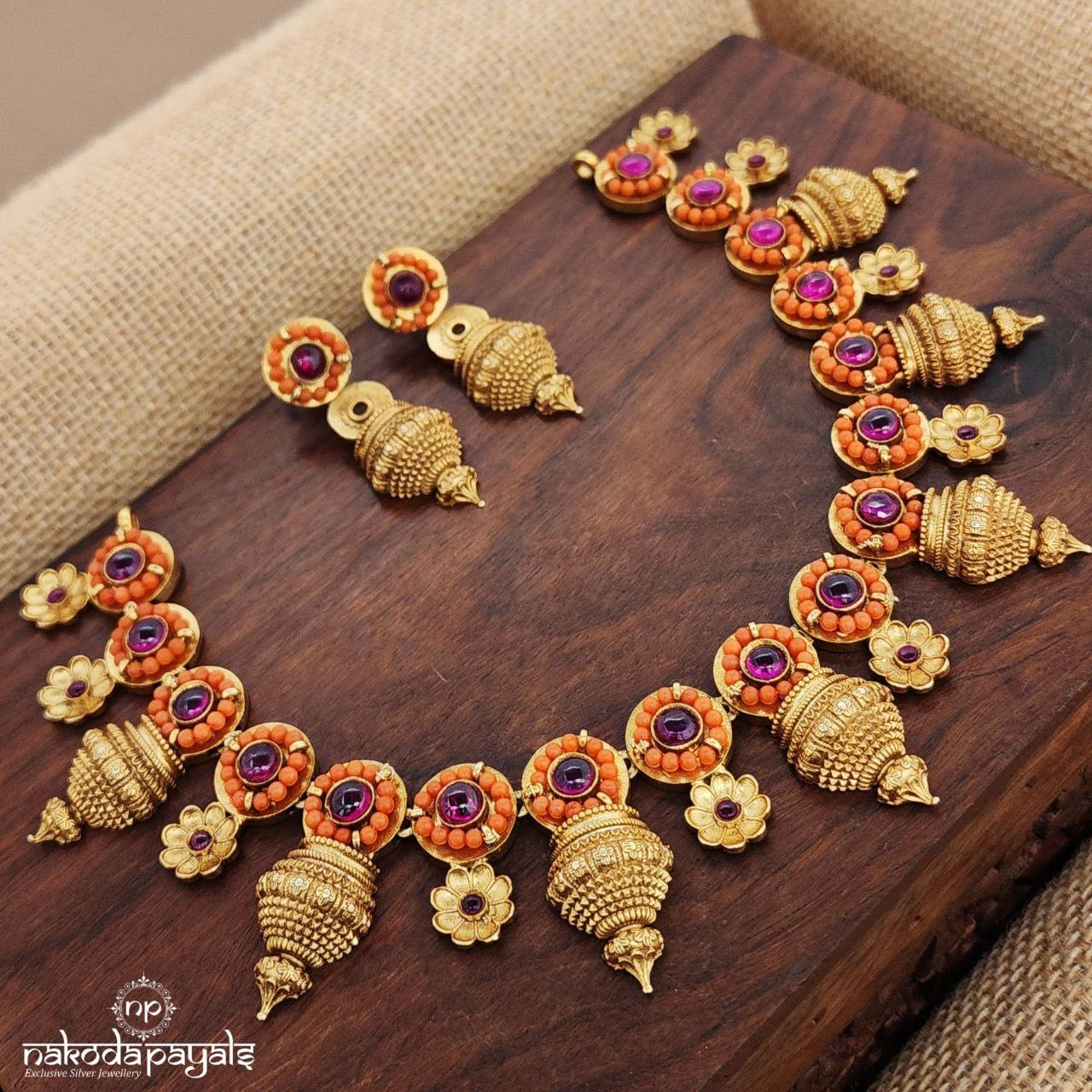 Coral Floral Drops Neckpiece With Earrings (Gn9143)