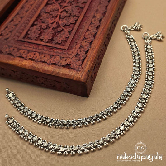 Simple Dotted Anklets (A6961)