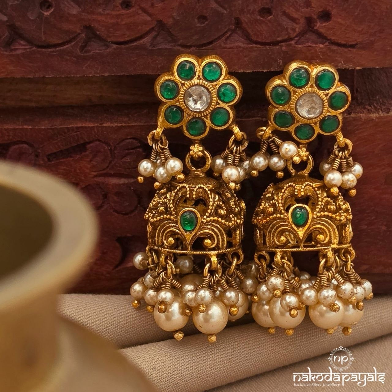 Green Floral Kundan Jhumka (Ge10914)