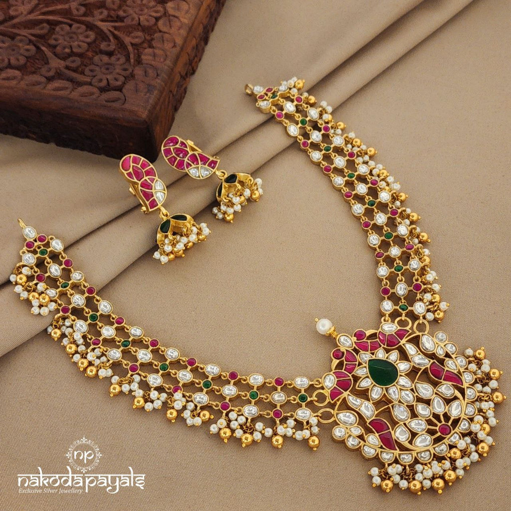 Classy Layered Kundan Neckpiece With Earrings (Gn7191)