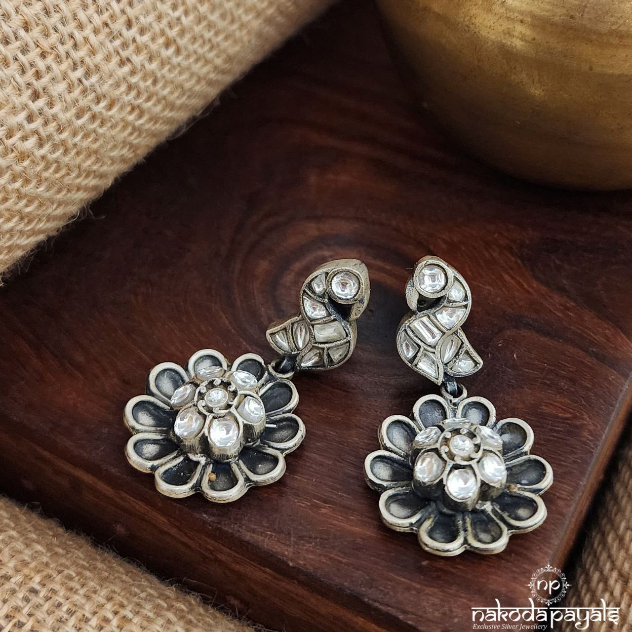 White Birdie Floral Kundan Earrings (C3593)