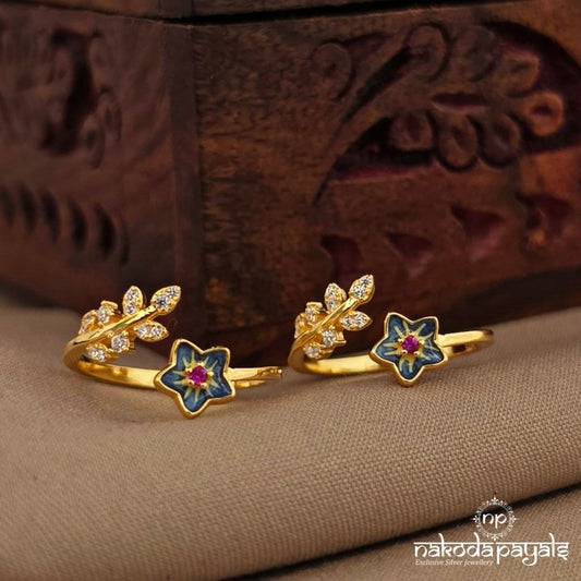 Blue Floral Toerings (T4943)