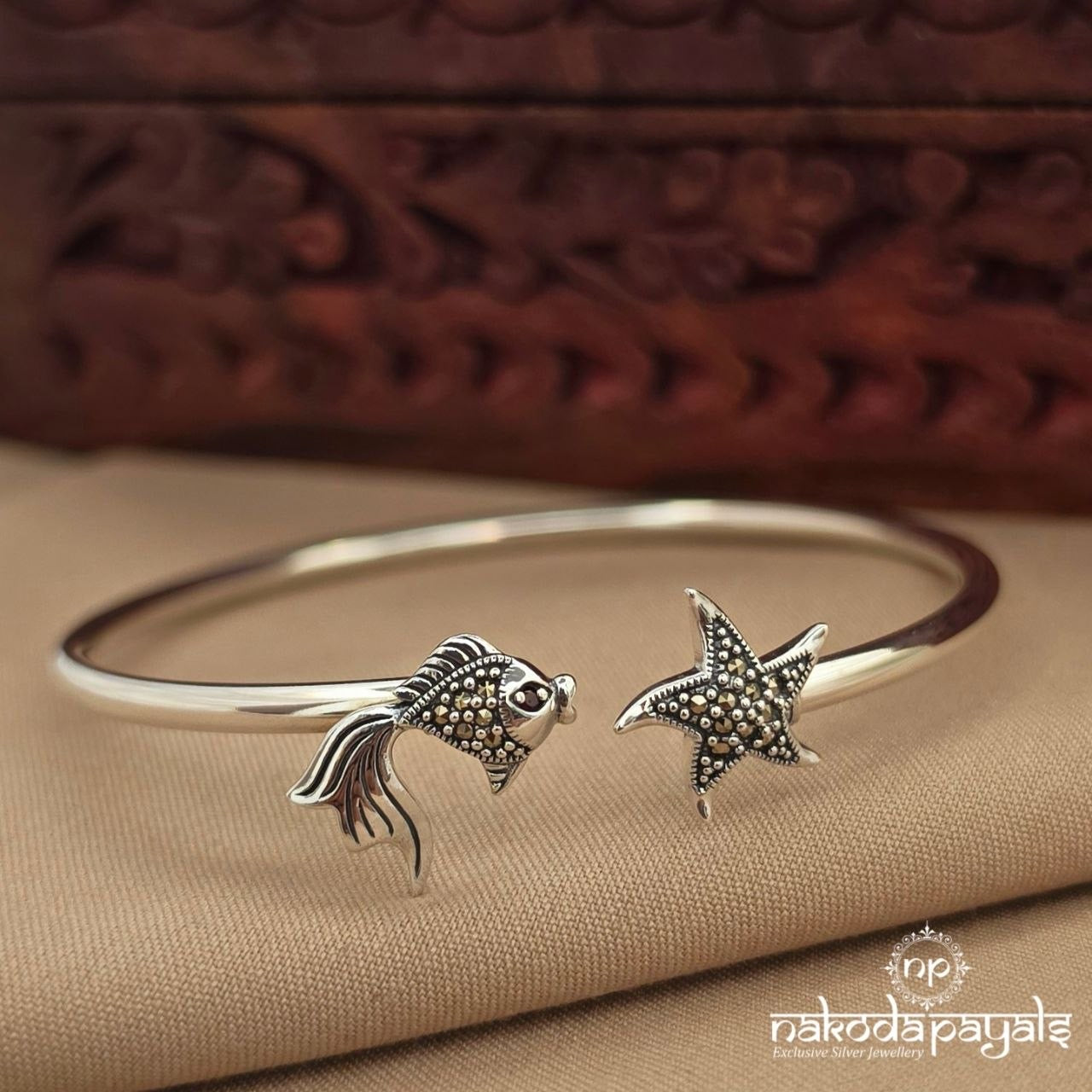 Exclusive Star Fish Adjustable Kada (St4141)