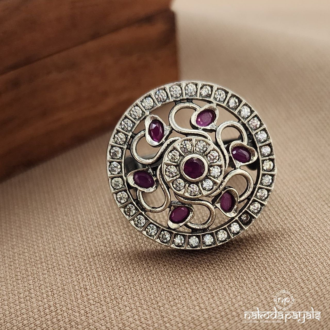 White Pink Floral Finger Ring (F2795)