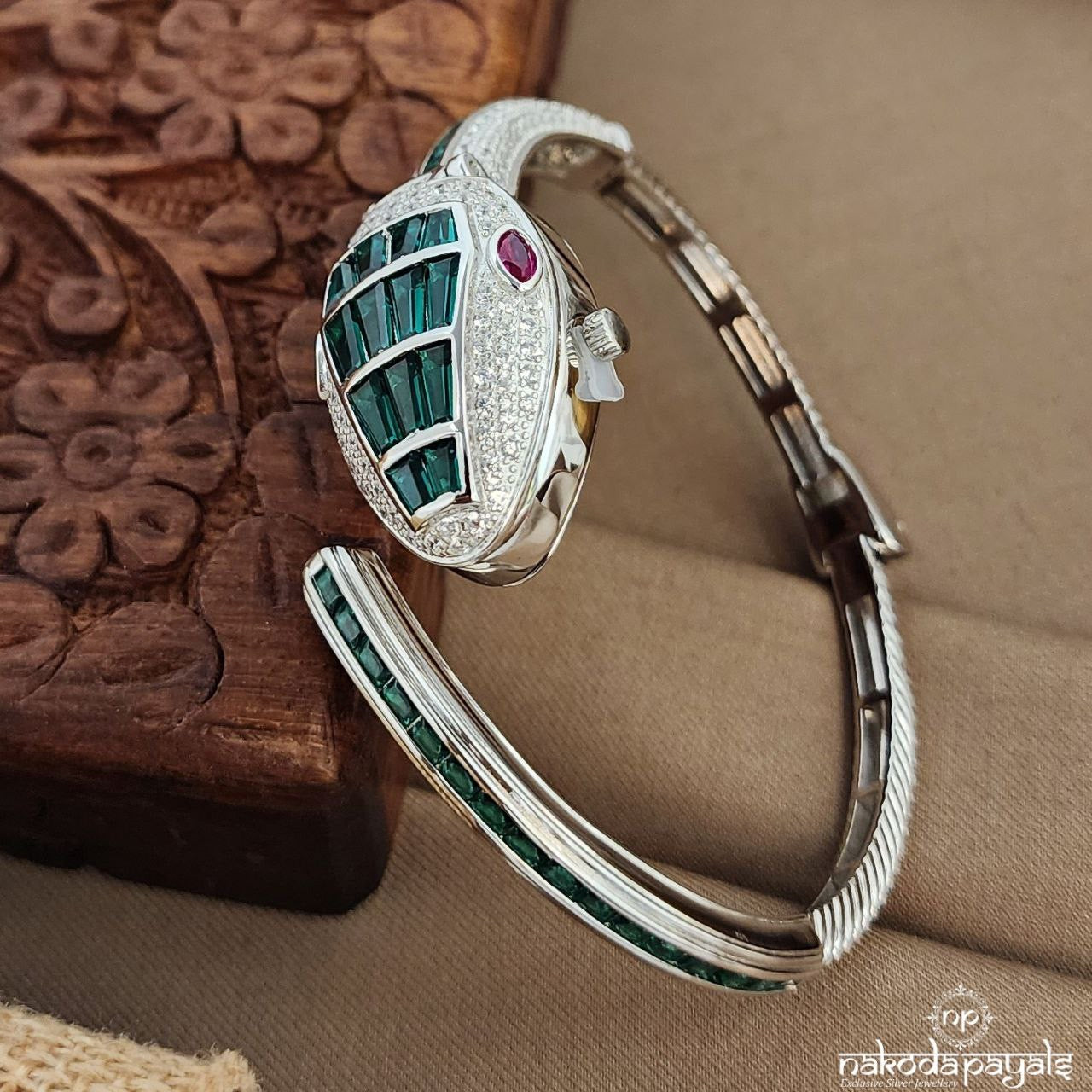 Green Enigma Bracelet Watch (W0252)