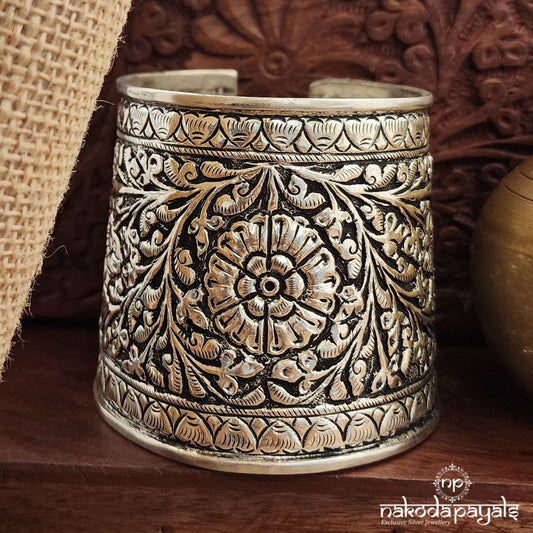 Broad Flower Chitai Adjustable Cuff Kada (K6030)