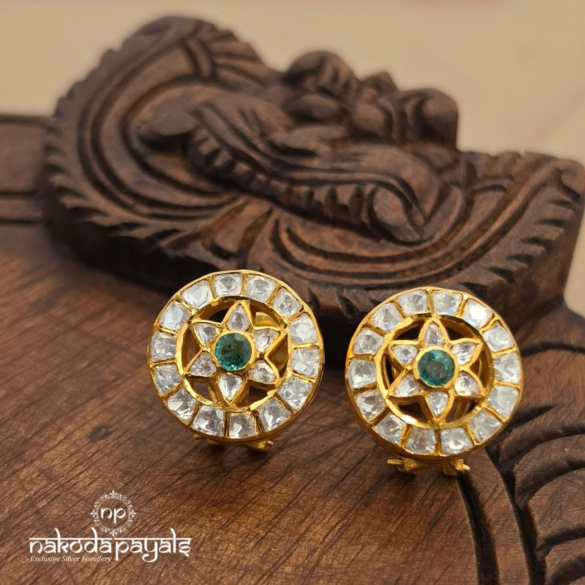 Green Flower Studs (Ge11610)
