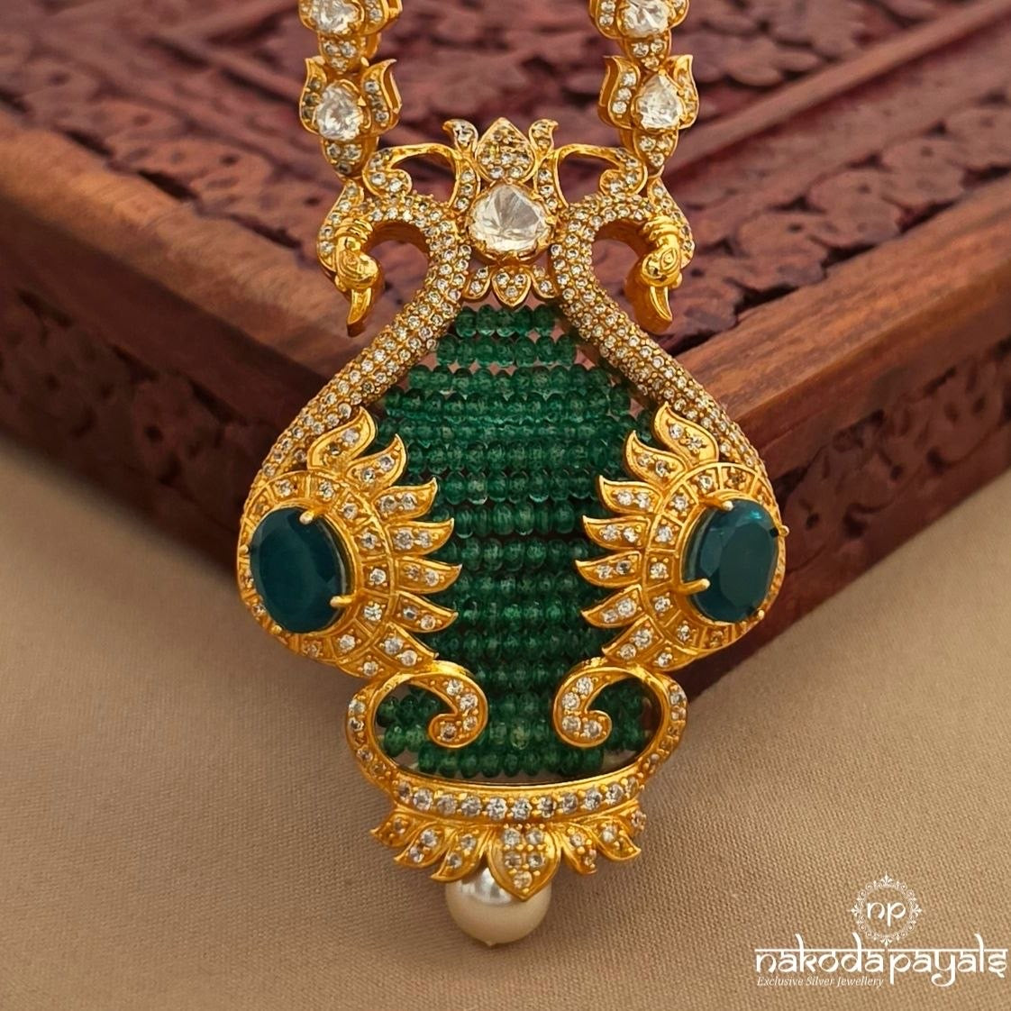 Graceful Twin Peacock Moissanite Neckpiece With Earrings (Gn10423)