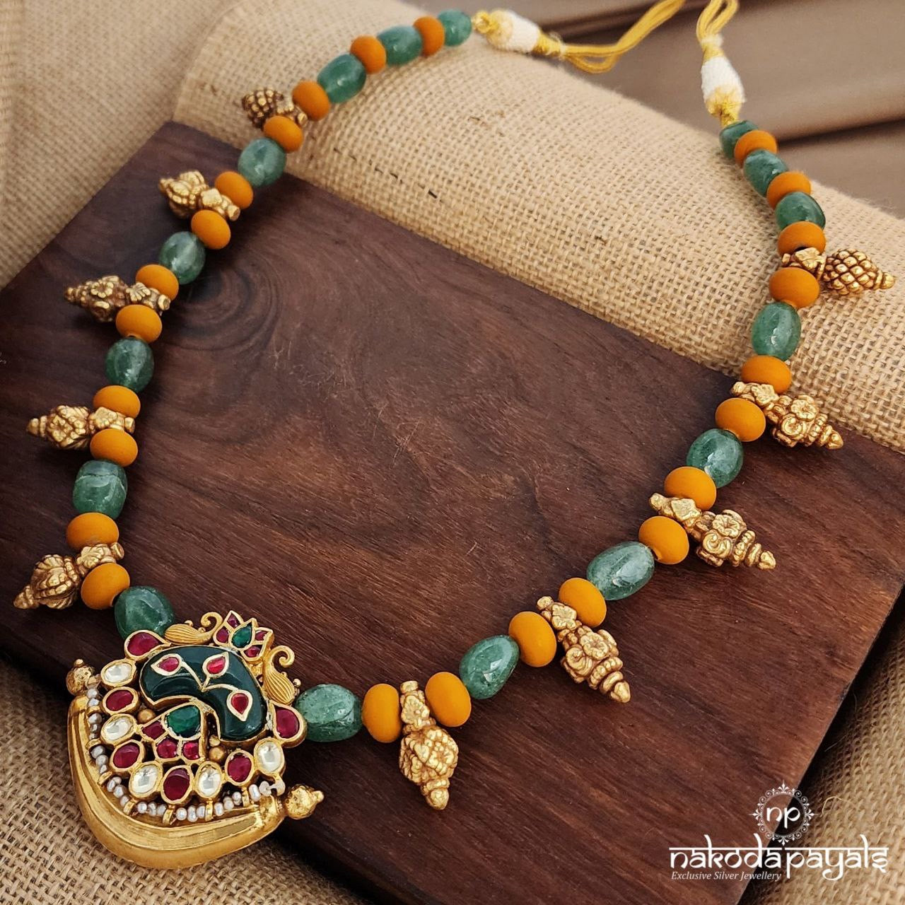 Coral Jade Ball Kundan Neckpiece (Gn9205)