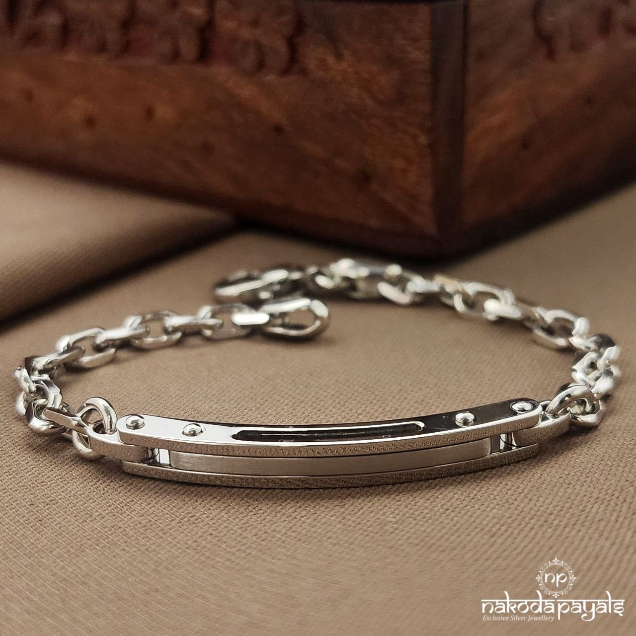 Classic Braided Men’s Bracelet (Mc1098)