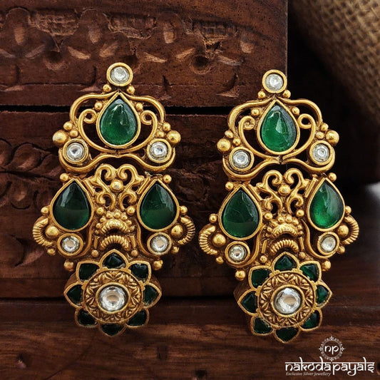 Gracious Green Kundan Earrings (Ge9650)