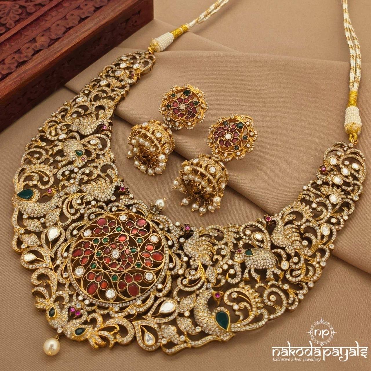 Royal Moissanite Neckpiece With Earrings (Gn10226)