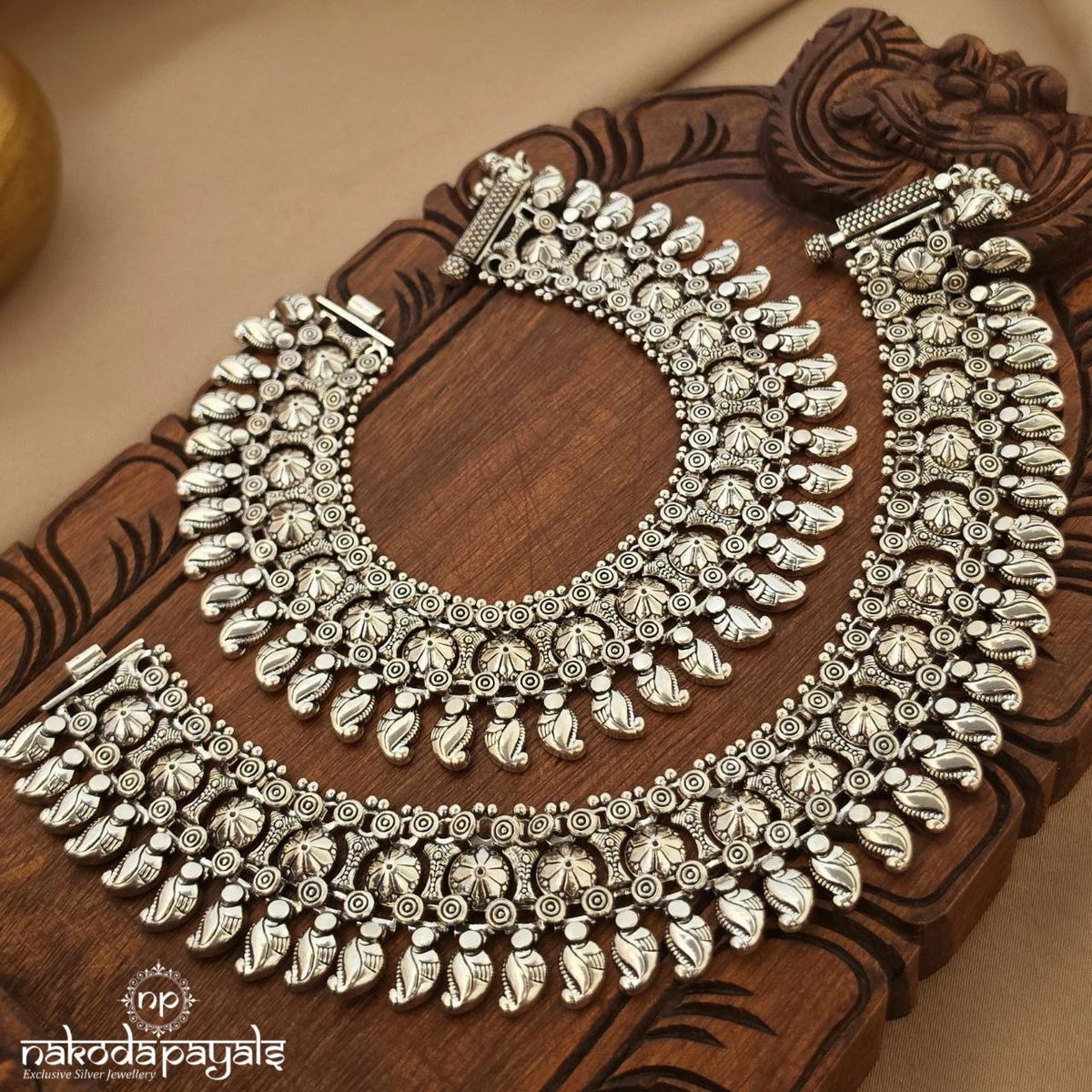 Elegant Mango Anklets (A7146)