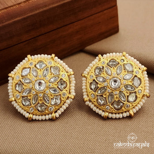 White Floral Kundan Studs (Ge9716)
