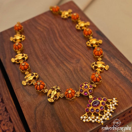 Elegant Coral Neckpiece (Gn10478)