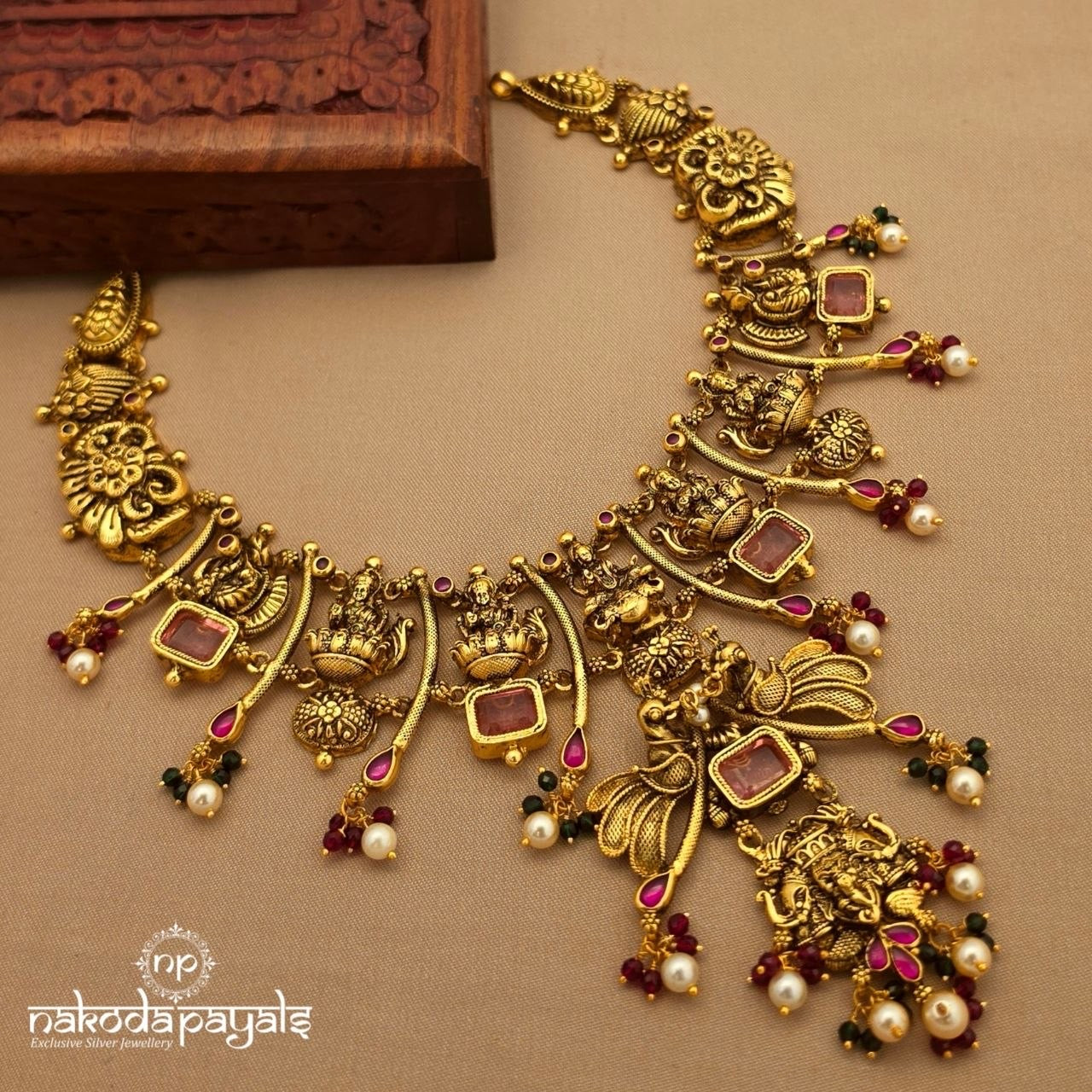 Lotus Lakshmi Neckpiece (Gn10400)