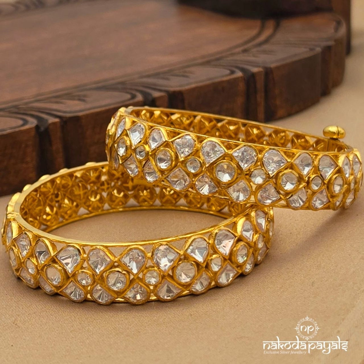 Stunning Floral Polki Kada Pair (Gk3415)