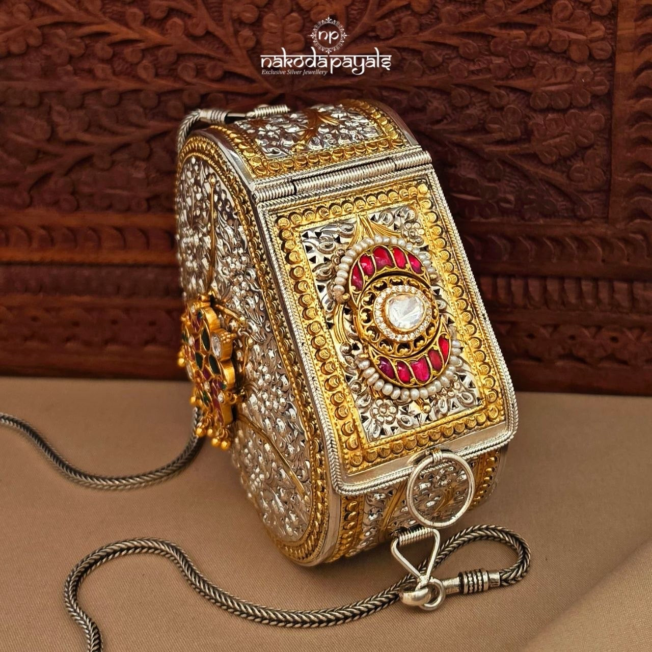 Twin Birdie Kundan Moissanite Dual Tone Clutch (Esa338)