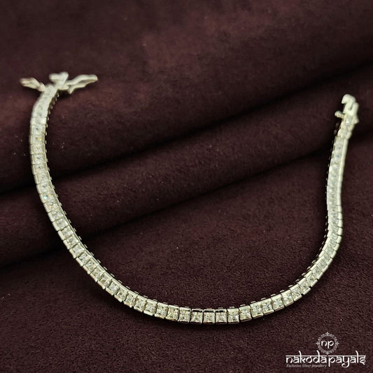 Sparkling White Bracelet (St3747)