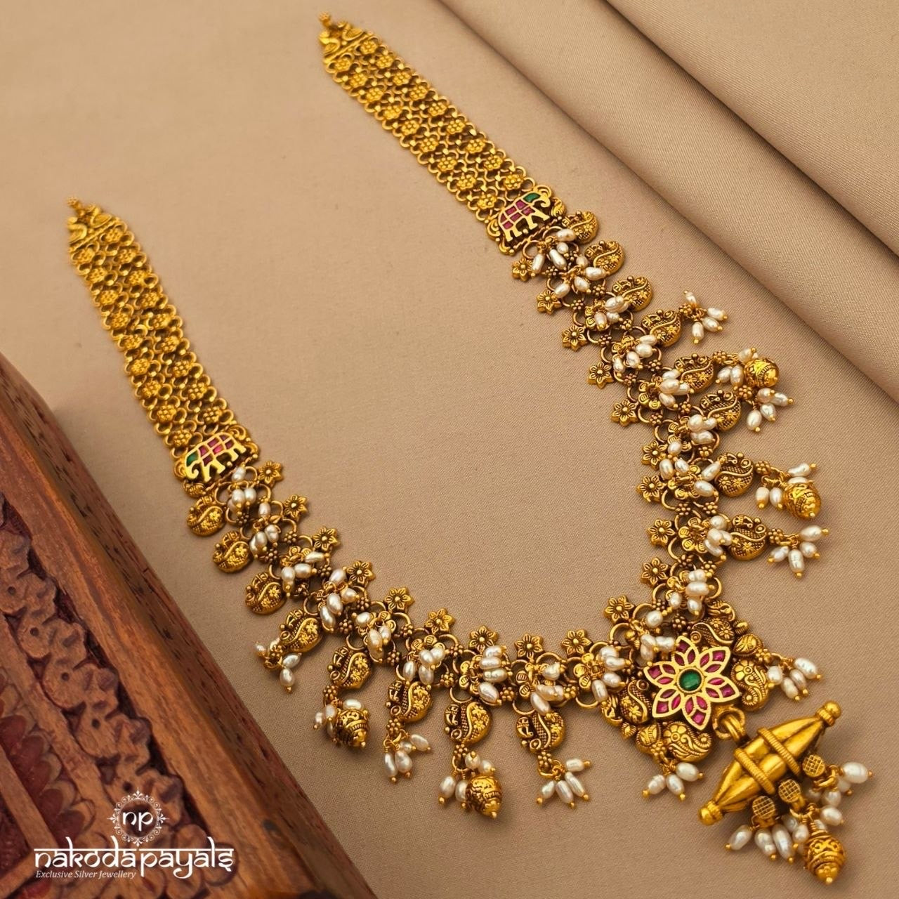 Floral Pearl Drops Kundan Neckpiece (Gn10764)