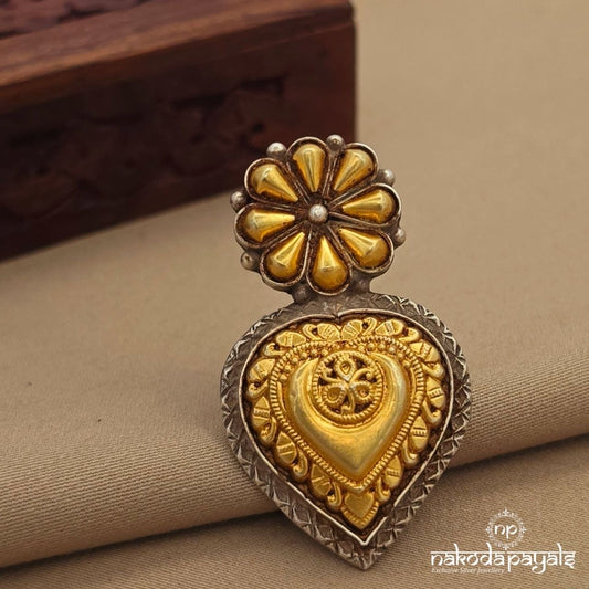 Golden Petal Charm FingerRing (F2966)