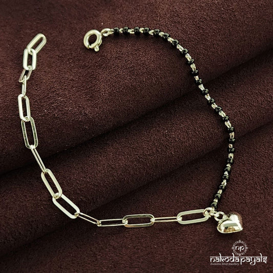 Black Beads Hear Drop Bracelet (St3734)