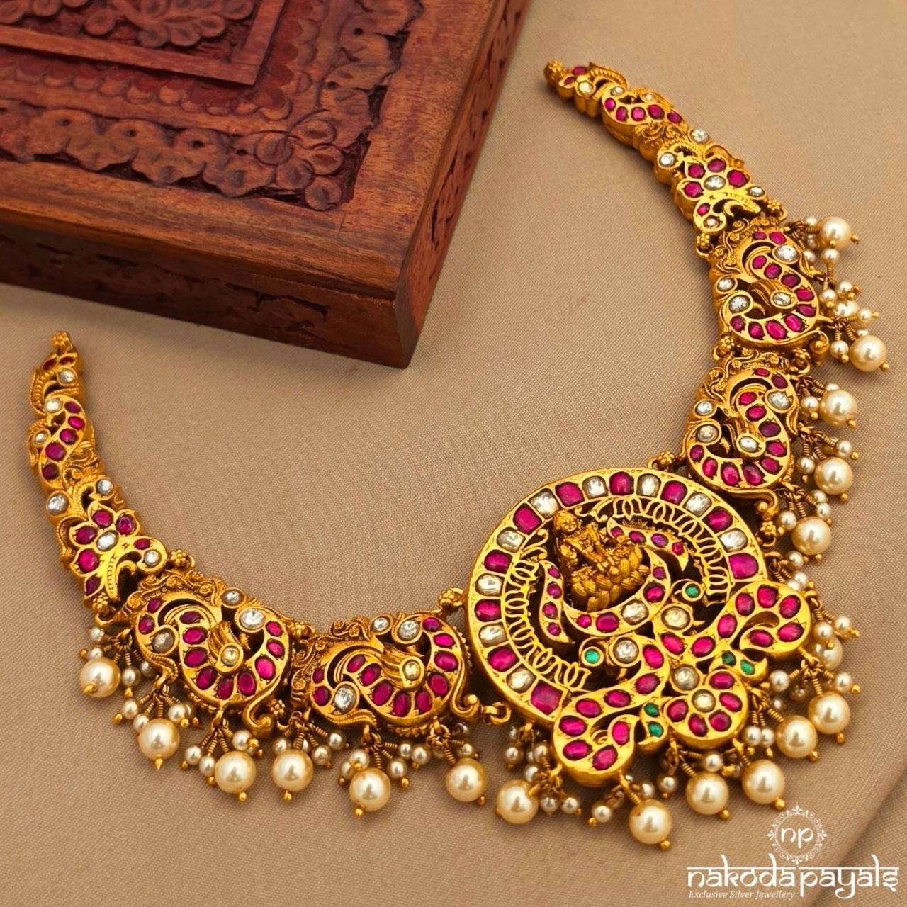 Vanketeshwara Lakshmi Reversible Kundan Neckpiece (Gn10408)