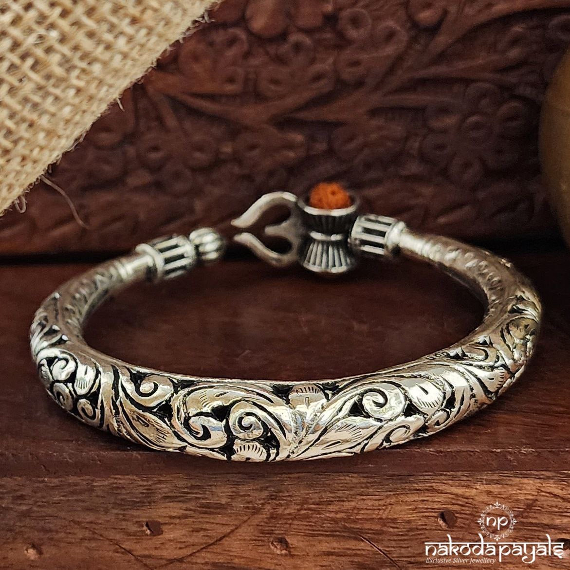 Trishul Kada (K6040)