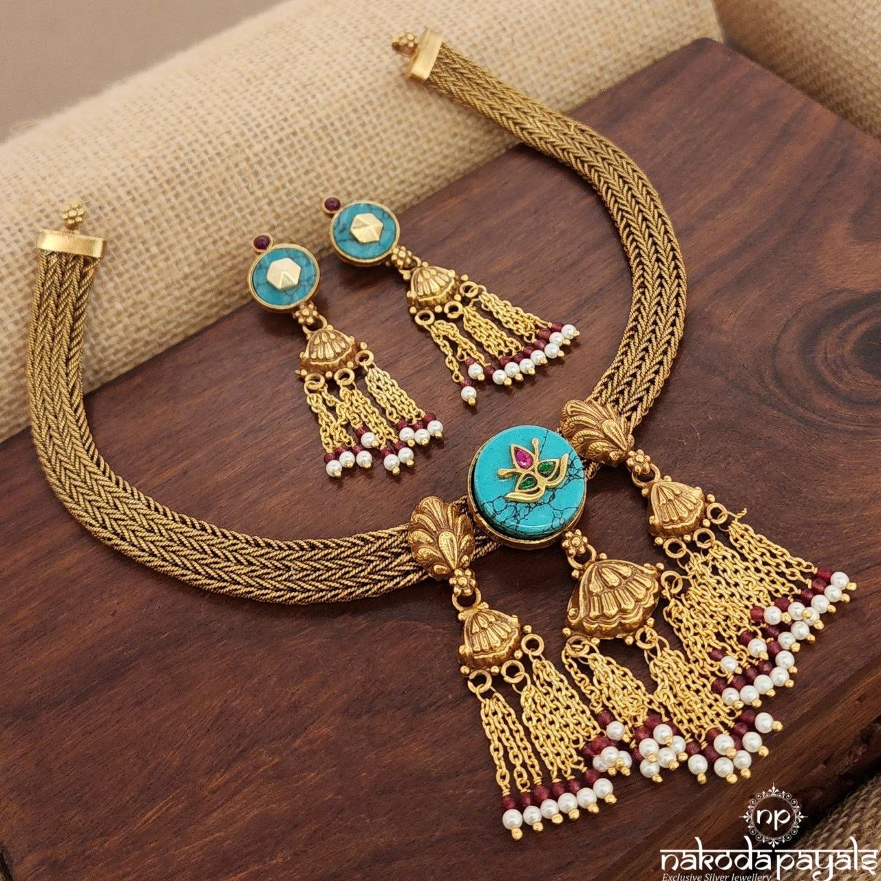 Turquoise Pearl Drops Neckpiece With Earrings (Gn9144)