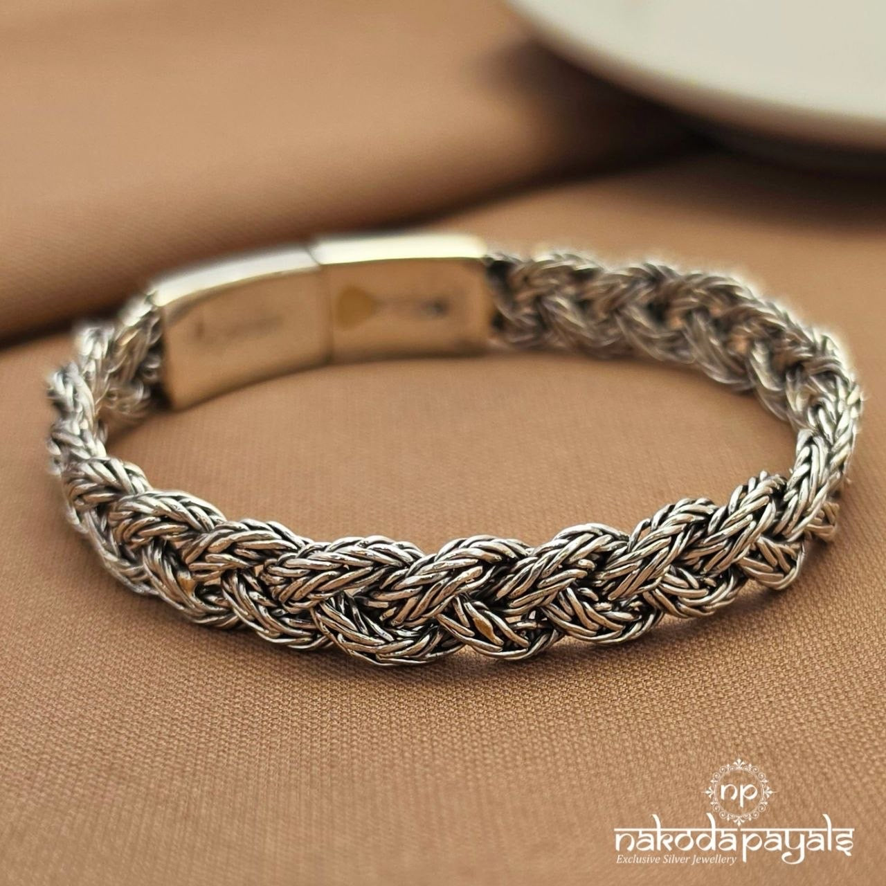 Classic Braided Men’s Bracelet (Mc1141)
