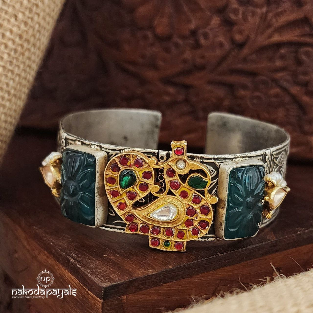 Graceful Peacock Kundan Dual Tone Adjustable Kada (K6024)