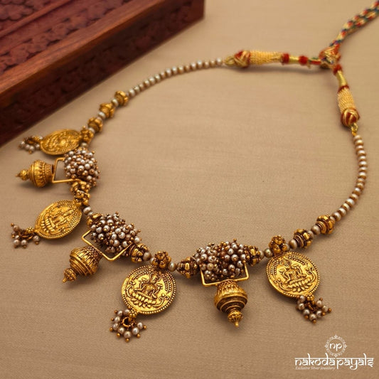 Lakshmi Kasu Pearly Neckpiece With Earrings (Gn10337)