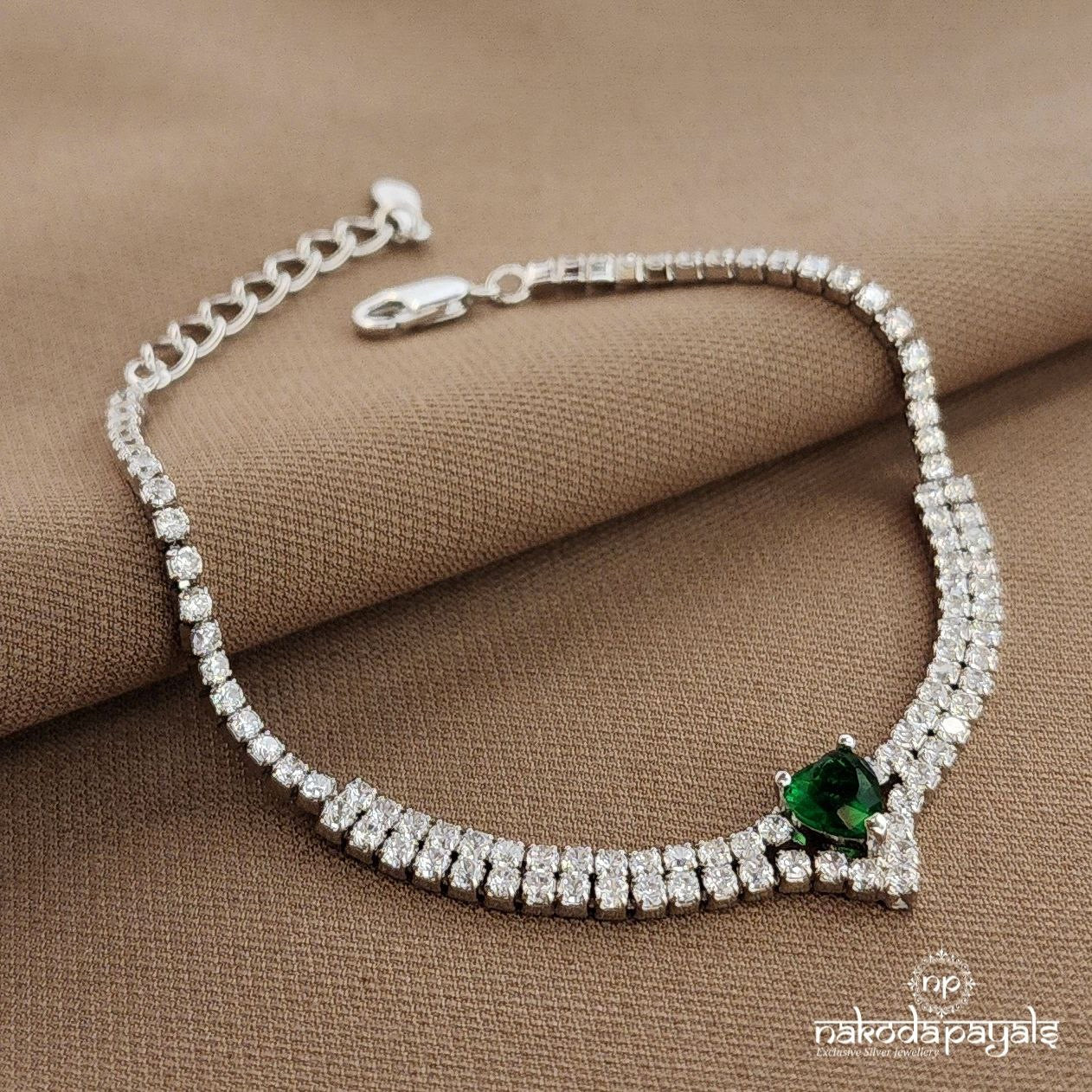 Green Heart Bracelet (St3753)