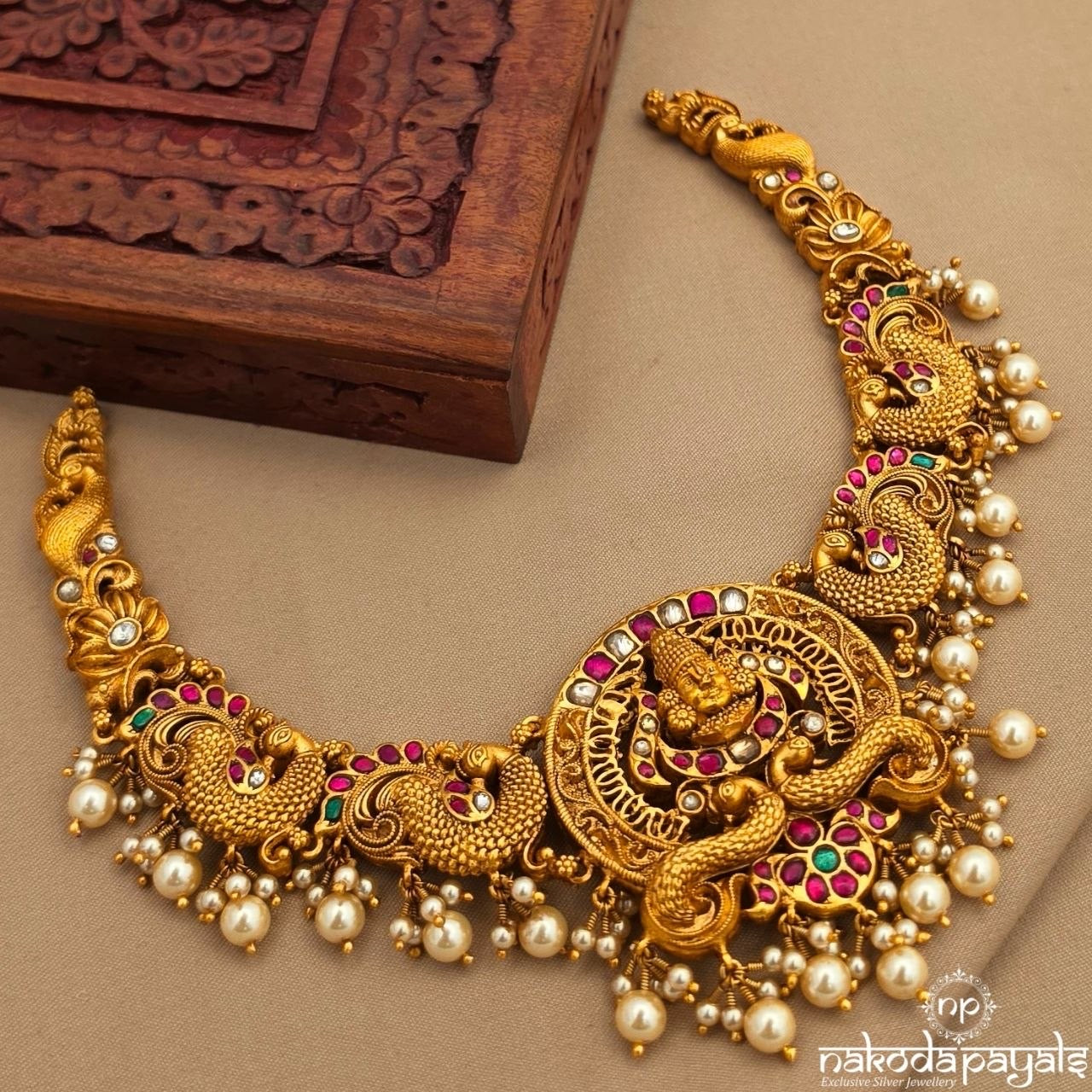 Vanketeshwara Lakshmi Reversible Kundan Neckpiece (Gn10408)